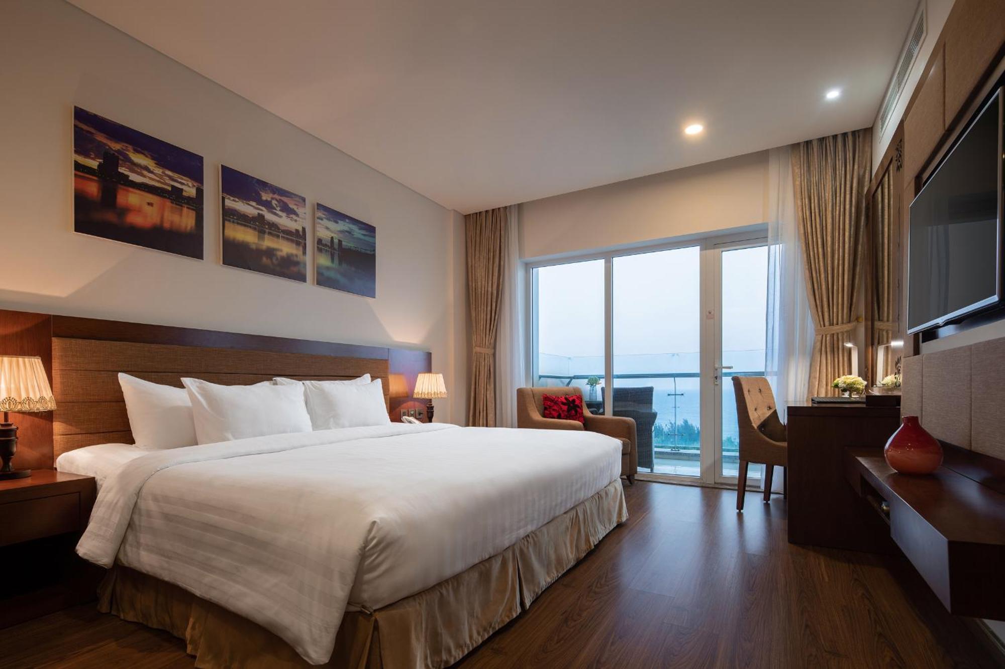 Gold Coast Hotel Resort & Spa Донгхой Экстерьер фото