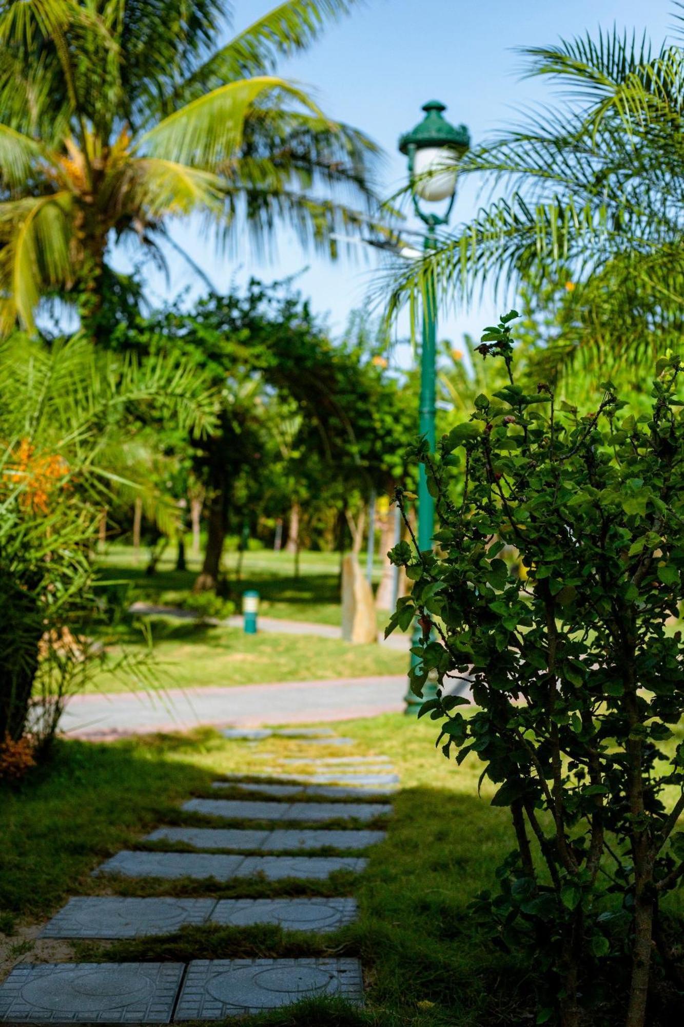 Gold Coast Hotel Resort & Spa Донгхой Экстерьер фото